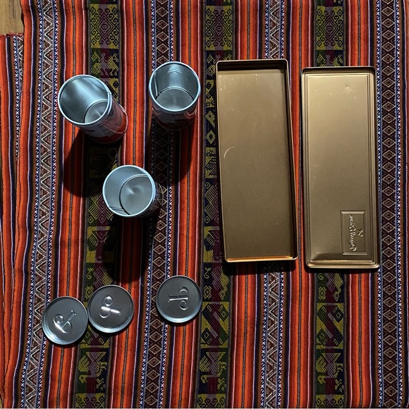 Storage and gift tins (4 total) Assorted Size, Brands, and Shapes - Picture 9 of 14